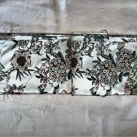 1-NWT CALLISTO HOME PEACOCK PRINT CURTAINS SET OF 2 PANELS SIZE 38”x 96” - Picture 8 of 16